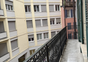 Appartement de 2 pièces avec cachet au centre ville de Lausanne