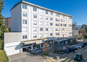 Bel appartement rénové de 2.5 pièces aux centre-ville de Prilly