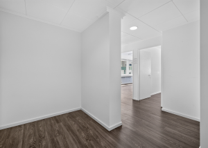 Surface commerciale-Bureau de 100m2