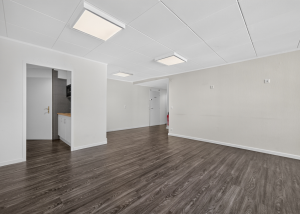 Surface commerciale-Bureau de 100m2