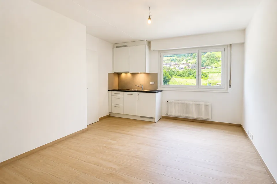 Studio sans balcon en cours de rénovation - Arvel 18