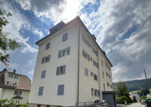 Appartement de 4 pièces au rez-de-chaussée