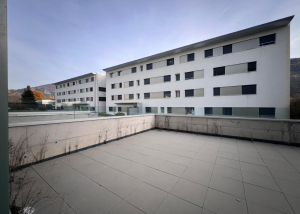 Appartement 3.5 pièces au rez avec grande terrasse