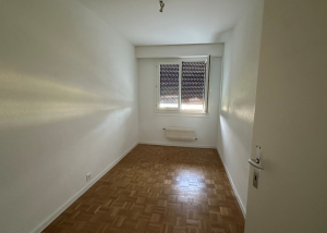 À louer appartement 3 pièces au 4ème étage